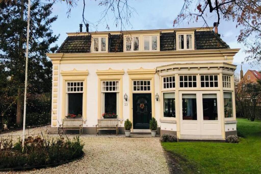 Tiny House In Tuin Van De Statige Villa Mariahof Дордрехт Екстер'єр фото